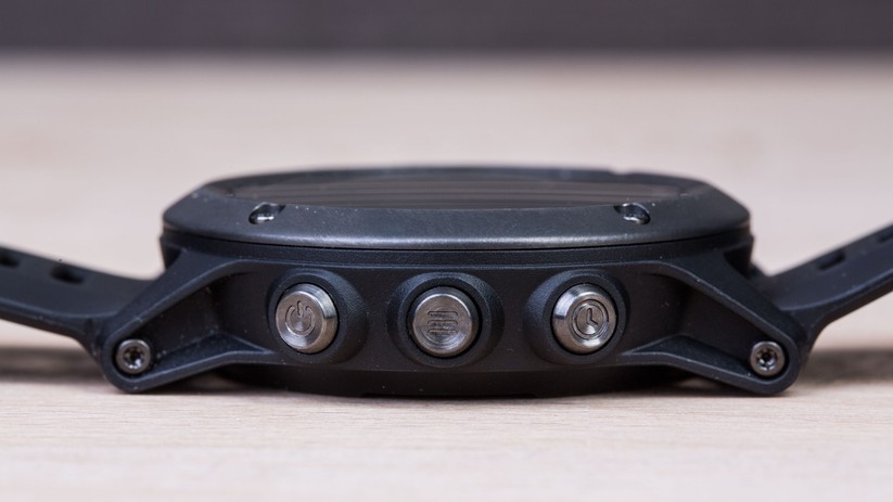 Die Garmin Fenix 3 dient auch als Aktivitäts- und Schlaftracker.