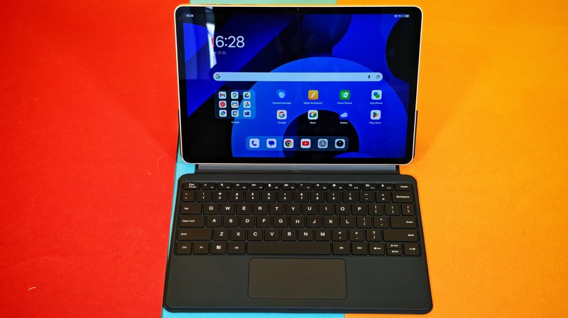 Blackview Mega 12 mit Tastaturschutzhülle