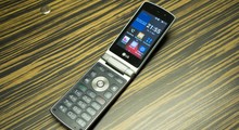 Klapp-Smartphone LG Wine Smart im Hands-on
