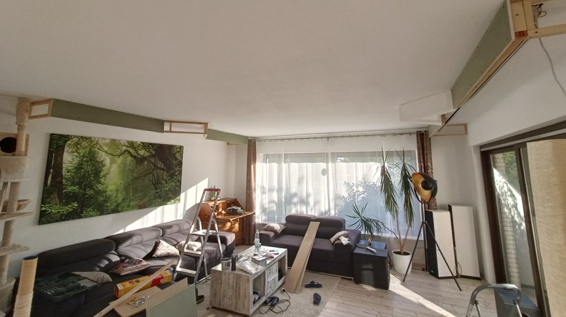 DIY Heimkino mit Beamerlift und Motorleinwand