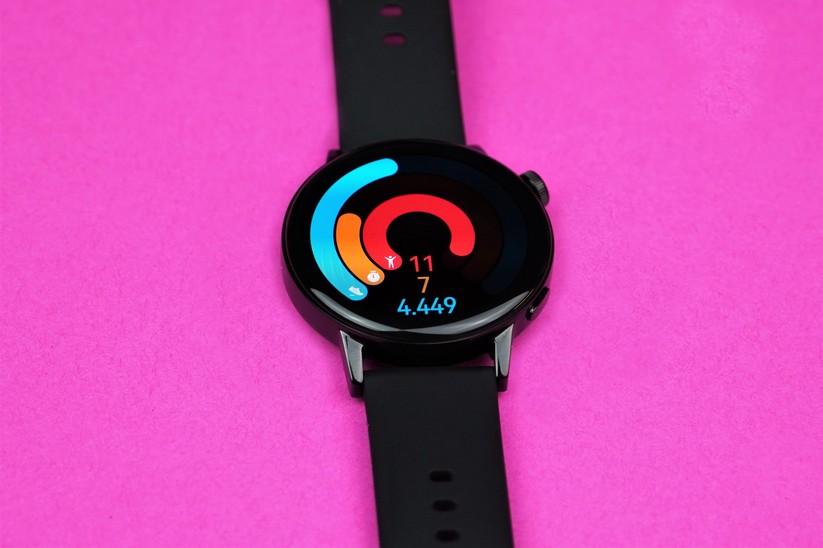 Huawei Watch GT3: Über Ringe zeigt die Huawei-Uhr unter anderem an, wie viele Schritte man noch vom persönlichen Tagesziel entfernt ist.