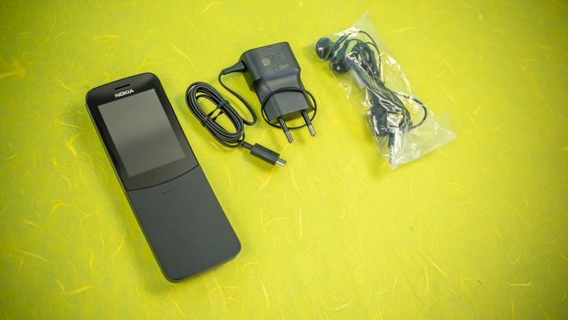 Lieferumfang des Nokia 8110 4G