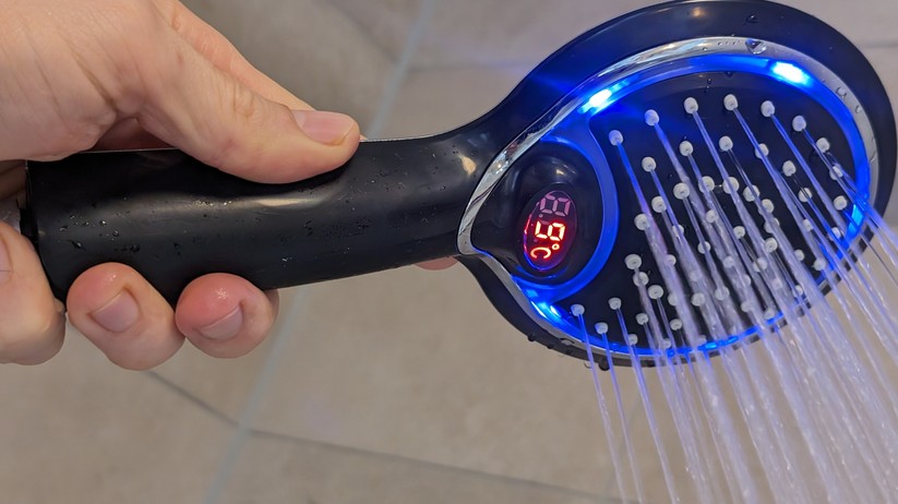 Duschkopf mit Temperaturanzeige