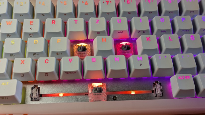 Cherry Xtrfy K5 Pro TMR Compact - Bilder