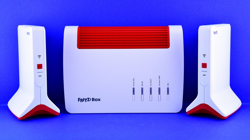 AVM Fritz Repeater 6000: Links und Rechts: WiFi-6-Fritz Repeater 6000. Mittig: WiFi-6-Fritz Box 7590ax (Bild: Harald Karcher).