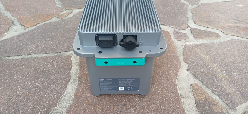  Der Solarflow 800 Plus punktet im Test mit ausgereifter Hardware und Software, sehr hohem AC-zu-AC-Wirkungsgrad und flexibler Erweiterbarkeit – eine absolute Empfehlung in seiner Klasse.