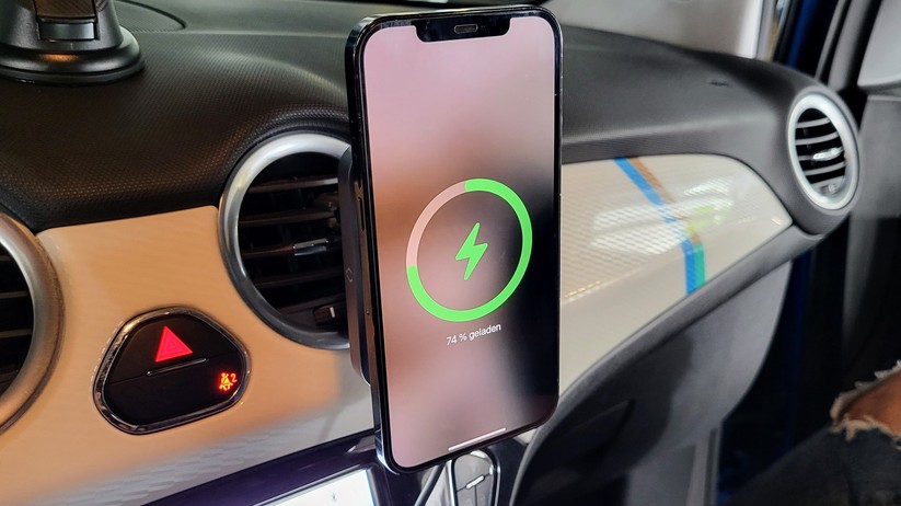 ESR 15W MagSafe Auto Ladegerät mit Cryoboost