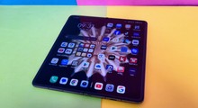 Honor Magic V2