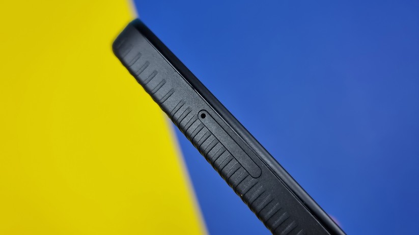 Motorola Defy