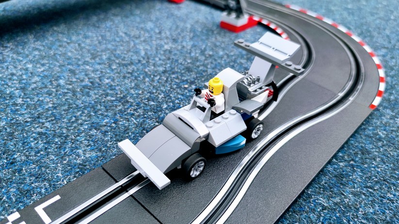 Carrera GO!!! Build 'n Race