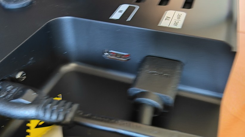 Teufel Cinebar 22: Anschlüsse