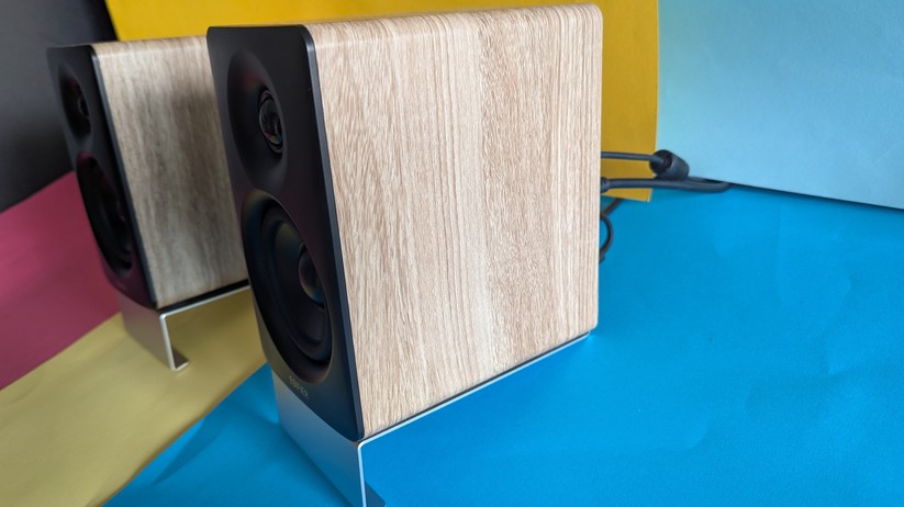 Edifier M60 - Bilder 