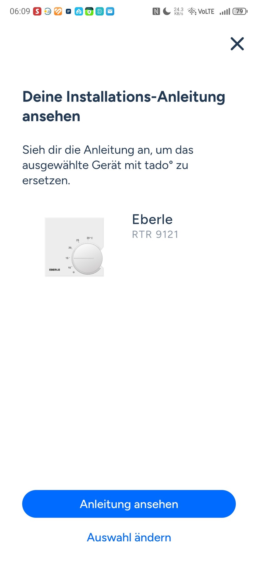 Die Tado-App erleichtert nicht nur die Inbetriebnahme mit zahlreichen Grafiken, sondern bietet auch eine einfache Bedienung, inklusive Erstellung von Heizplänen und liefert zudem detaillierte Informationen zum Heizbetrieb. Der volle Funktionsumfang steht allerdings nur mit einem kostenpflichtigen Abo zur Verfügung. Dafür muss man entweder 4 Euro monatlich oder 30 Euro jährlich bezahlen.