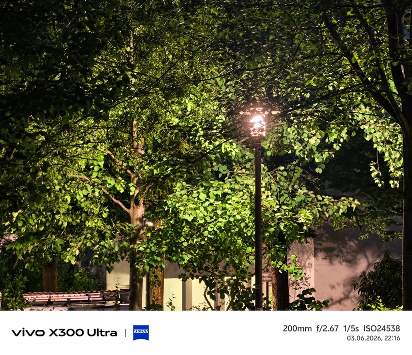  Telelinse bei Nacht