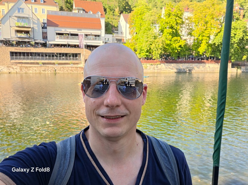 Samsung Galaxy Z Fold 8: Selfie