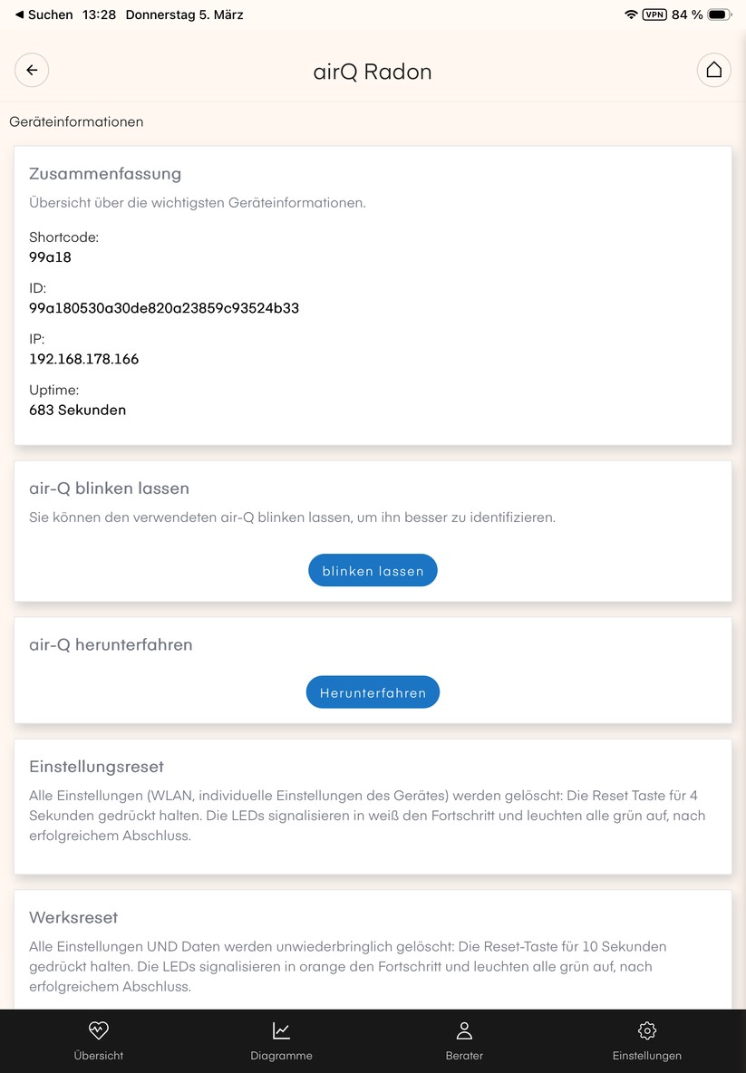 Die Air-Q-App überzeugt nicht nur mit einer übersichtlichen Darstellung der gemessenen Sensorwerte, sondern auch mit detaillierten Erläuterungen. 