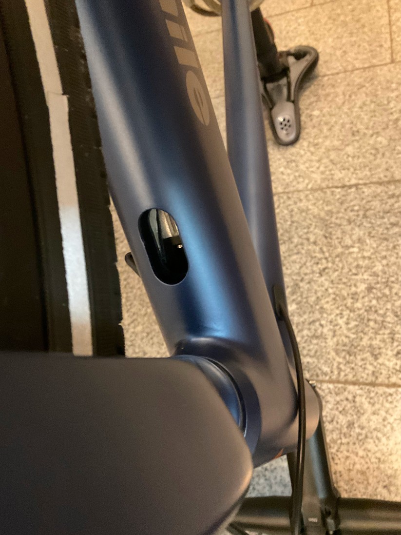 Accolmile E-Road: Klappern des Akkus beseitigen