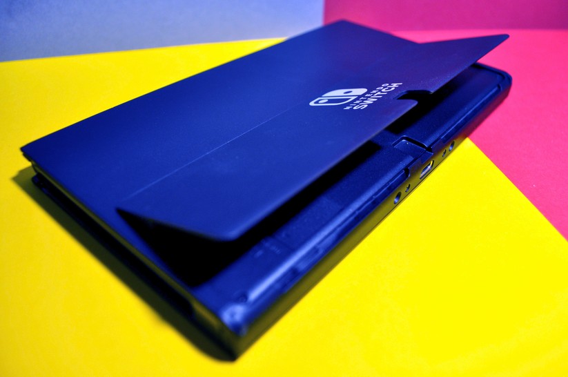 Nintendo Switch OLED 02