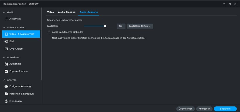 Synology CC400W: Die KI-Überwachungskamera bietet zahlreiche Einstellungsmöglichkeiten. Dazu zählen neben der typischen Erkennung von Personen und Fahrzeugen auch die Möglichkeit, diese zählen zu lassen. Die Bildqualität tagsüber geht in Ordnung. Dank HDR bietet sie ein ausgewogenes Bild. Bilder bei Dunkelheit sind aber nur mittelnäßig.