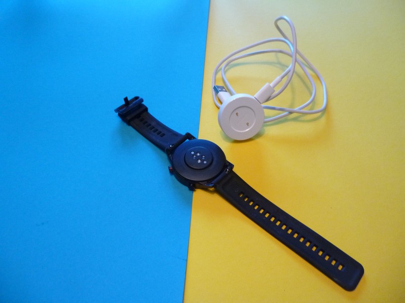 Die Ladeschale für die Magic Watch 2