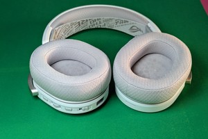 Gaming-Headset Asus ROG Pelta im Test: bequem, starker Akku & solider Sound