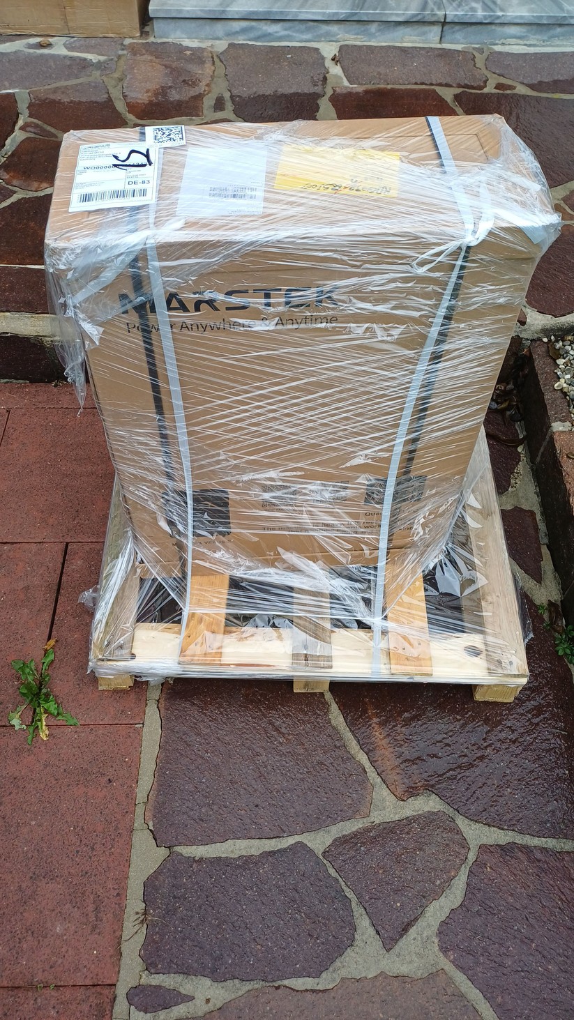 Marstek Venus E 3.0 im Test: Der AC-gekoppelte Stromspeicher mit 5,12 kWh und 2,5 kWh Leistung unterstützt eine dynamische Einspeisung mithilfe eines Smart Meters.