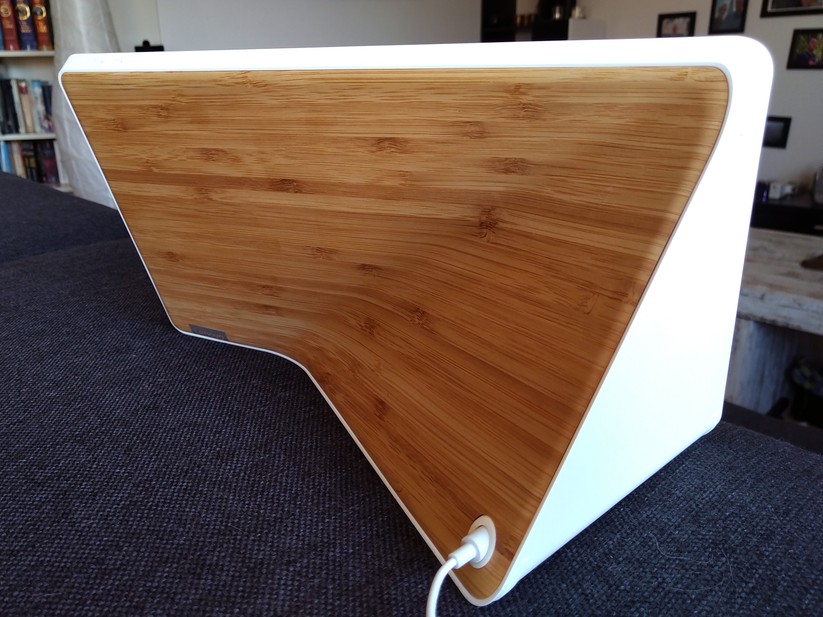 Lenovo Smart Speaker, Rückseite