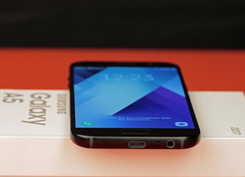 Farbe und Kontrast sind auch aus einem schrägen Blickwinkel wirklich gut.