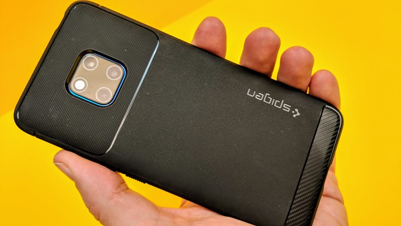 Die Spigen Rugged Armor schützt zuverlässig und trägt nicht unnötig auf.