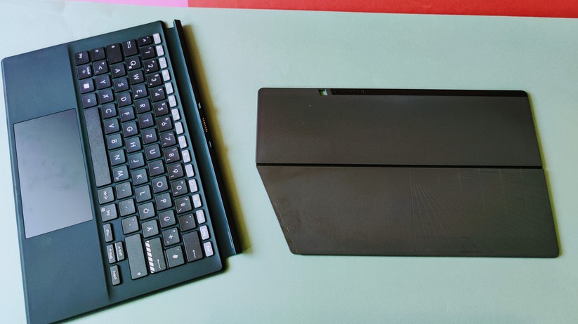 ASUS Vivobook 13 Slate OLED