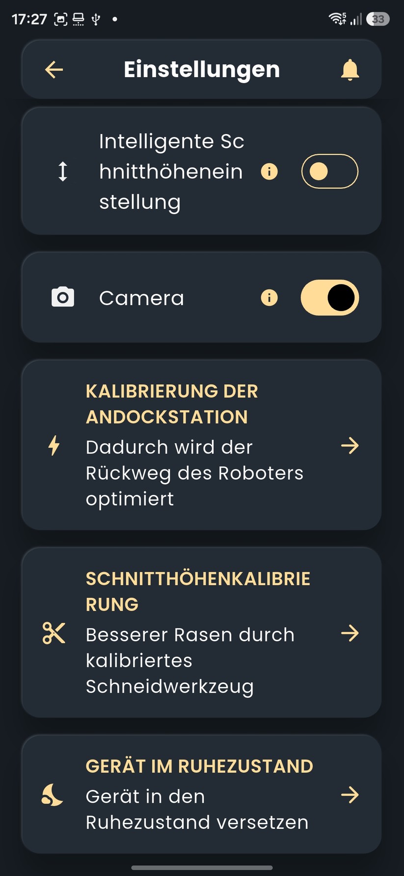 Der Funktionsumfang der App ist recht groß. Der A 6v verwaltet bis zu zehn Mähbereiche, zusätzlich sind bis zu 50 Sperrzonen vorgesehen. In der App lassen sich virtuelle Grenzen, Transferwege und Ausschlussbereiche anlegen.