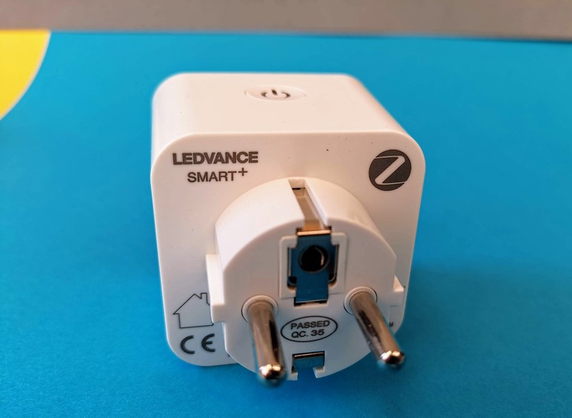 Zigbee hat den Vorteil eines niedrigen Strombedarfs, benötigt aber eine Bridge für die Kommunikation zwischen dem Endgerät und einer App im WLAN. 