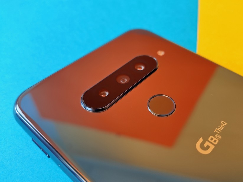 Die Triple-Cam steht leicht aus dem Gehäuse hervor.