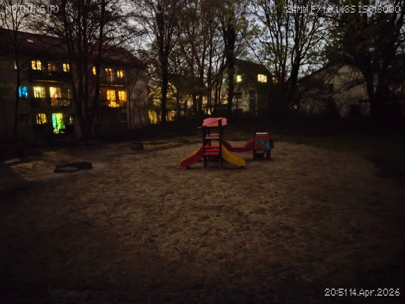 Nothing Phone 4a Pro: Hauptkamera bei Nacht