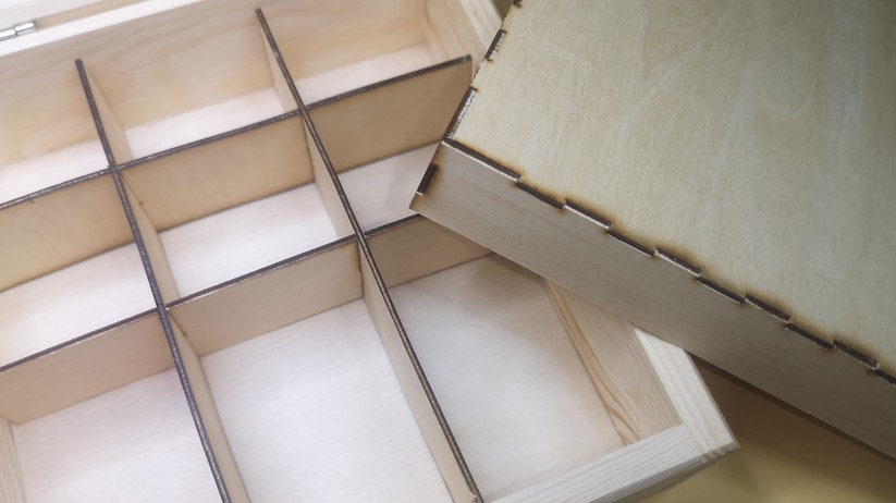 Kisten schneiden und Inlays gestalten klappt ebenfalls.