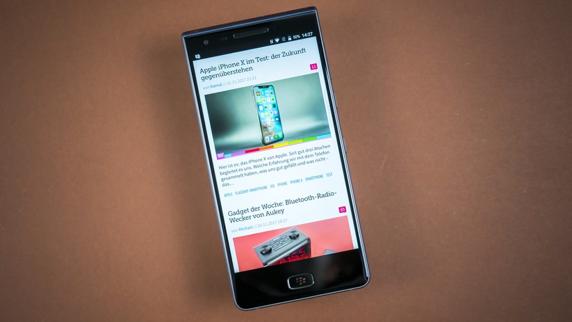Das Design des BlackBerry Motion ist nicht ganz „rahmenlos“.