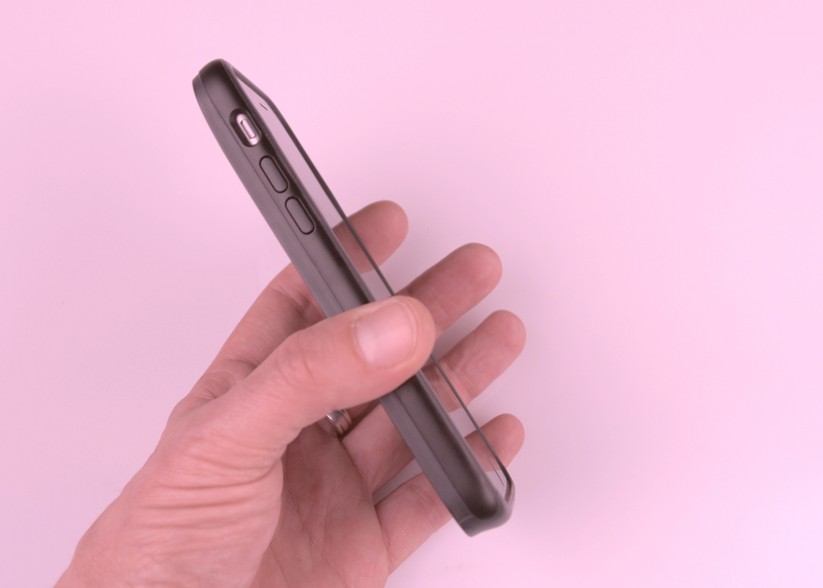 Leider kommt man nur noch schwer an den Mute-Schalter.