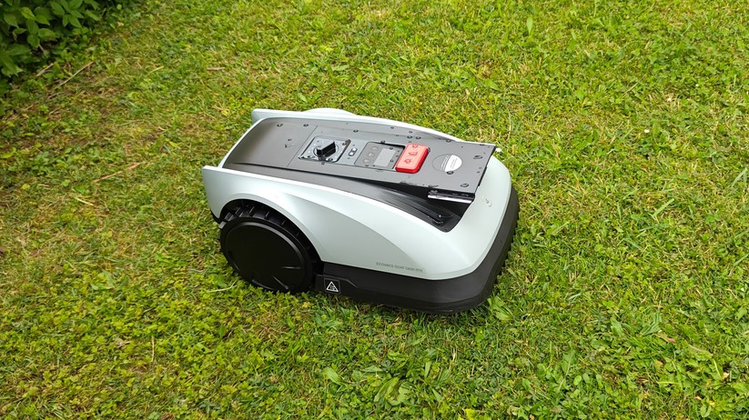 Ecovacs Goat O600 RTK bietet eine Schnittbreite von 19 cm und ist für Rasenflächen bis 600 m². 