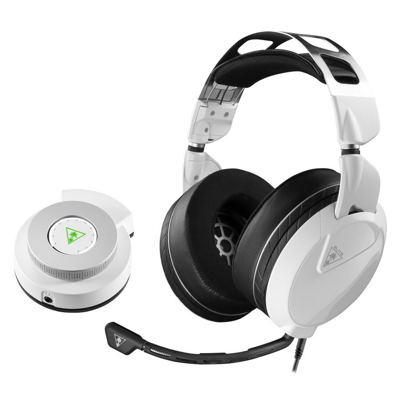 Das Design von Headset und Kontrollmodul passt prima zum Look der weißen Xbox One.