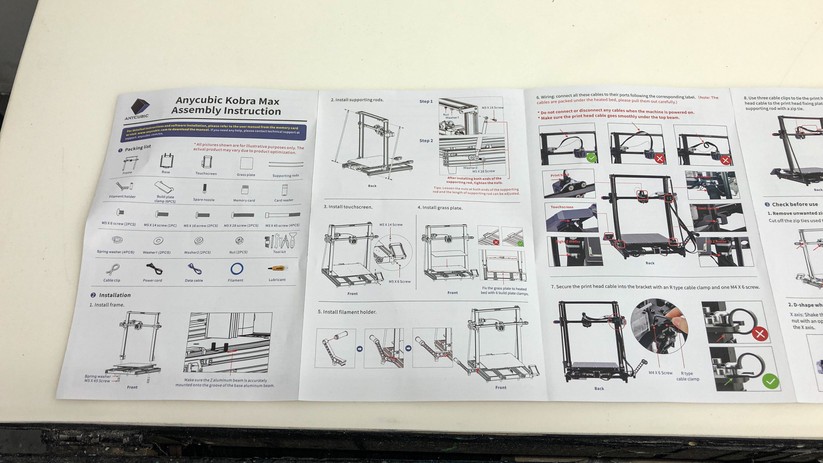 Die Anleitung des Anycubic Kobra Max ist sehr ausführlich – gut so!