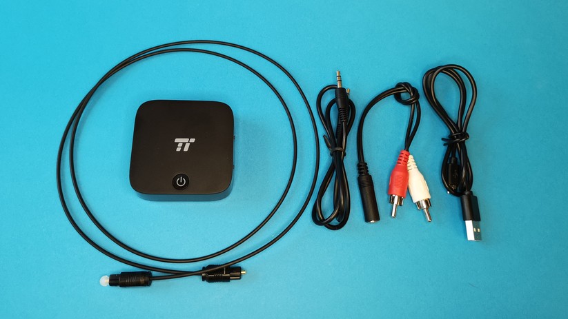 Der Lieferumfang ist ordentlich. Lediglich ein USB-Netzteil ist nicht beigepackt.