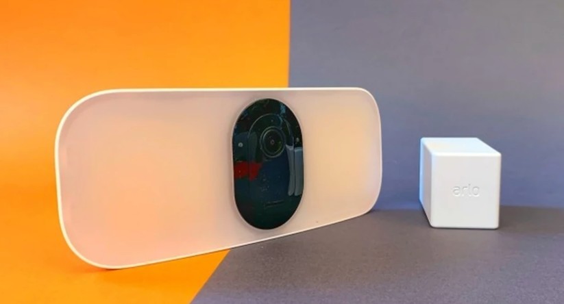 Arlo Pro 3 Floodlight