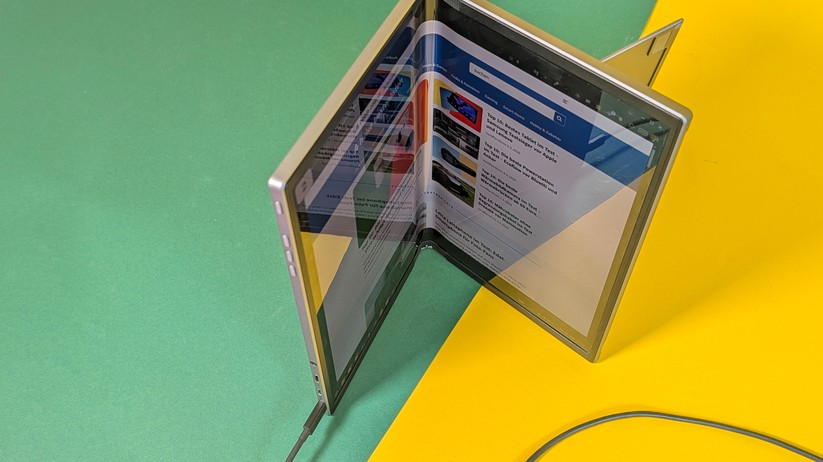Asus Zenscreen Fold OLED MQ17QH – Bilderstrecke