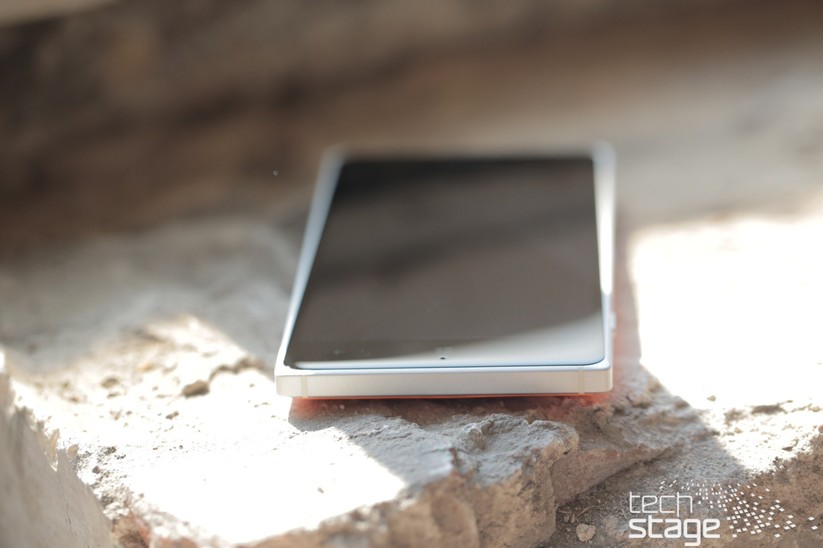 Lumia 830