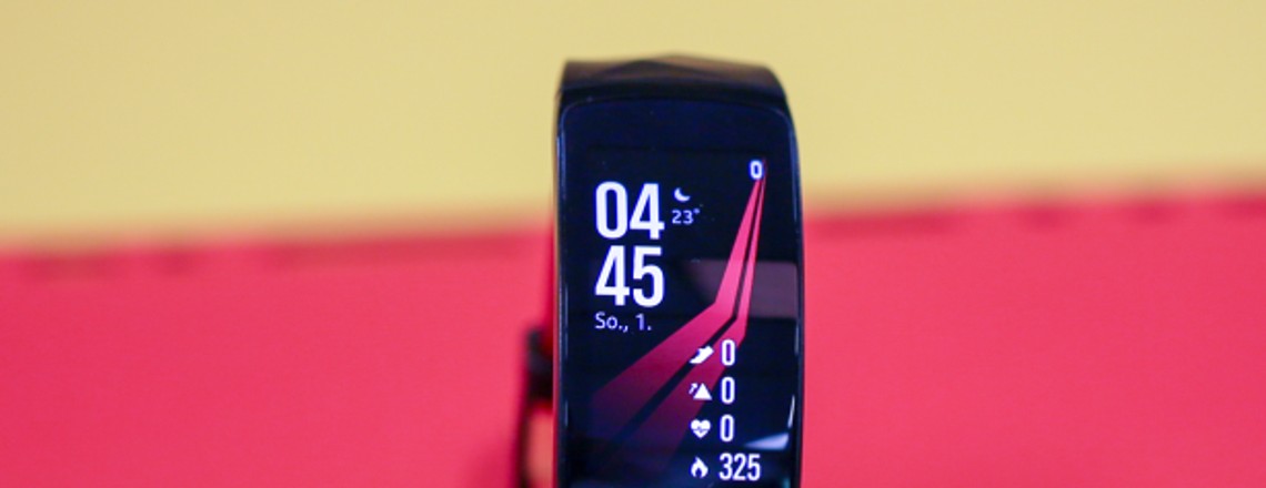 Samsung Gear Fit 2 Pro im Test: Tracker trifft Smartwatch