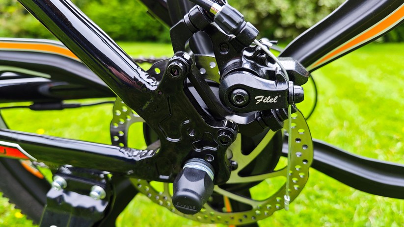 Die Scheibenbremse ist mechanisch |