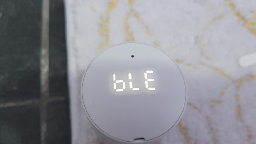 Das neue Heizkörperthermostat Shelly BLU TRV fällt kompakter als der Vorgänger aus, ist günstiger, benötigt aber ein Bluetooth-Gateway.