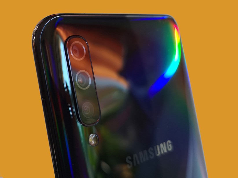 Die Rückseite mit der Triple-Kamera. 