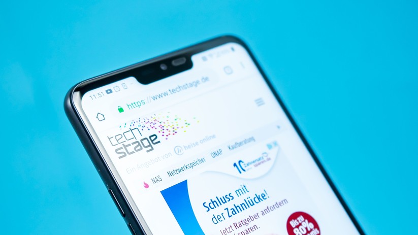 Einkerbung im Display des LG G7 Fit
