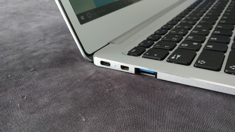Das Primebook hat unter anderem zwei USB-3.1-Anschlüsse und einen USB-Typ-C-Port.